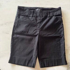 New Hillary Radley Black Pull-on Shorts - Size S